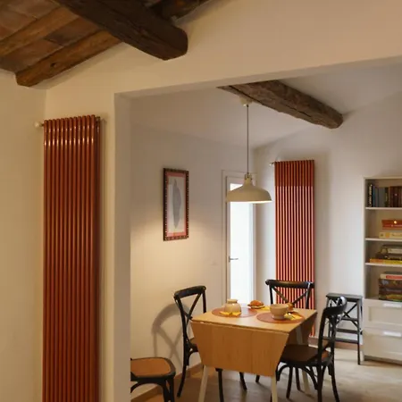 Casamancio, Loft In Heart Of Medieval Tuscan City Apartment